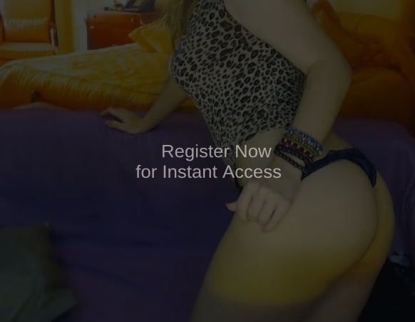 Naughty lady wants casual sex Hartford Connecticut